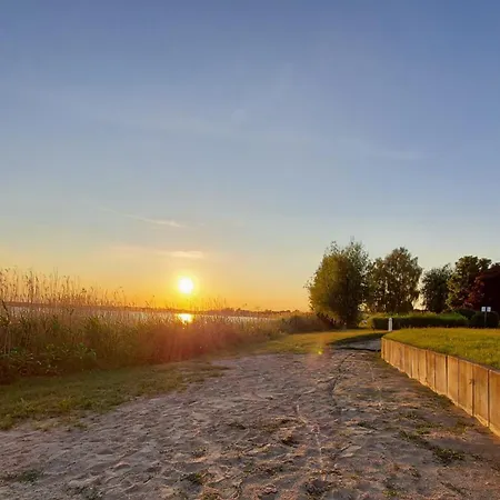 Am Mueritzstrand Lägenhet Waren (Mueritz)